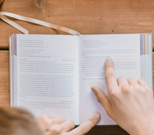 Club de lecture adulte « entre les lignes »